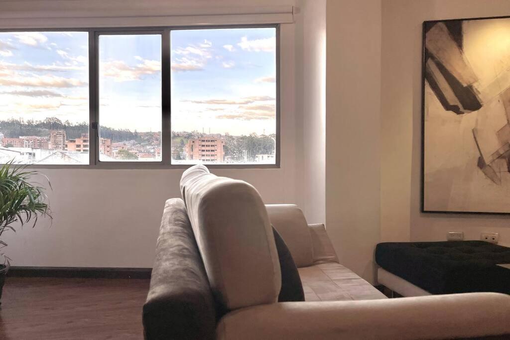 Beautiful And Cozy Apt, Great Location, Central Apartment Cuenca Exterior photo